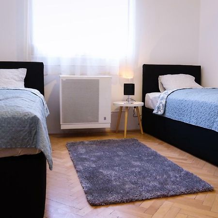 Palace Apartman - Minaret, Егер Екстериор снимка